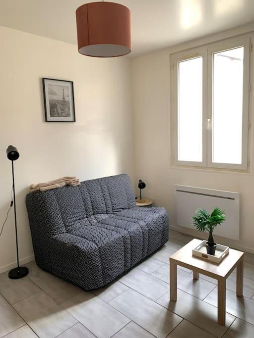 Jolie Studio En Centre Ville Шатору Экстерьер фото